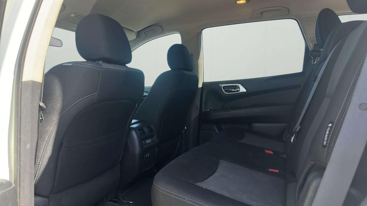 2019 Nissan Pathfinder SV Photo