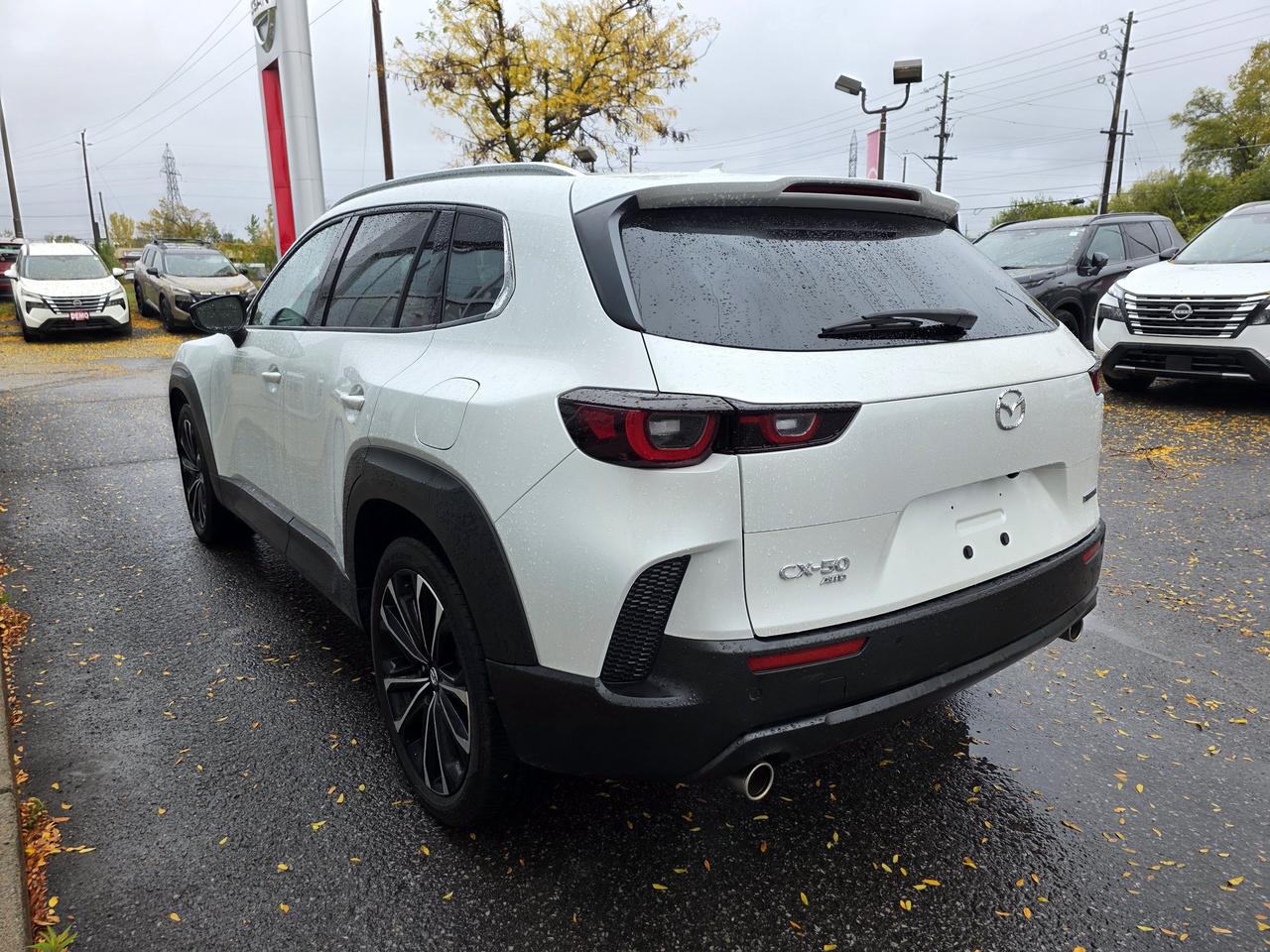 2023 Mazda CX-50 GT Photo
