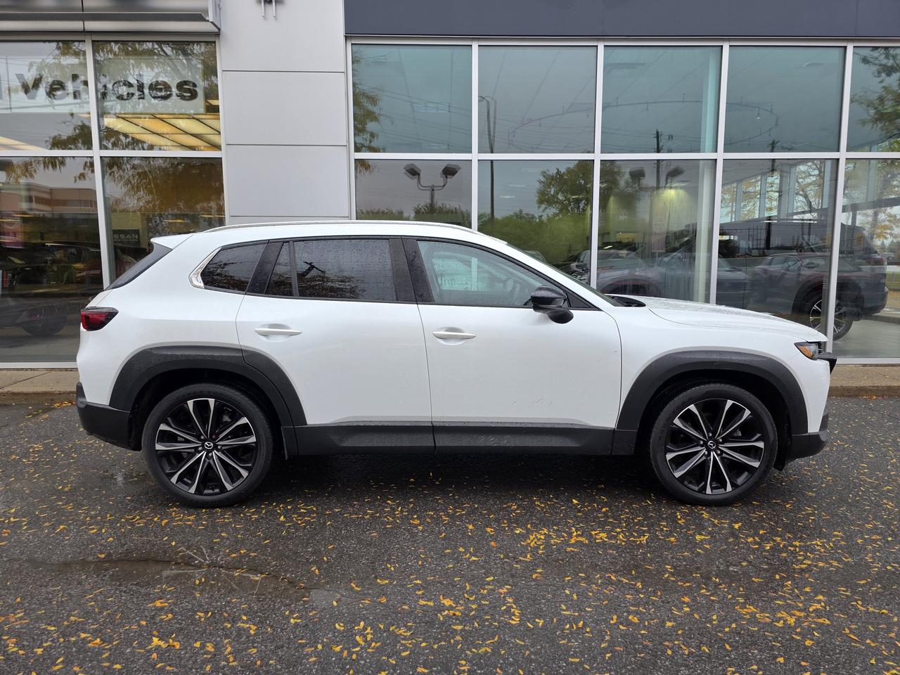 2023 Mazda CX-50 GT Photo