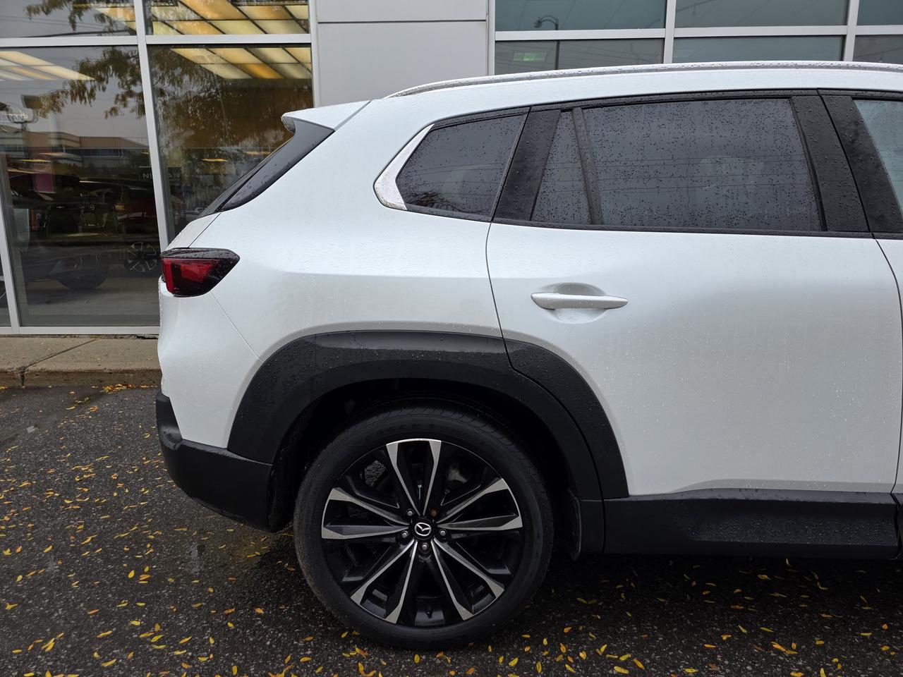2023 Mazda CX-50 GT Photo