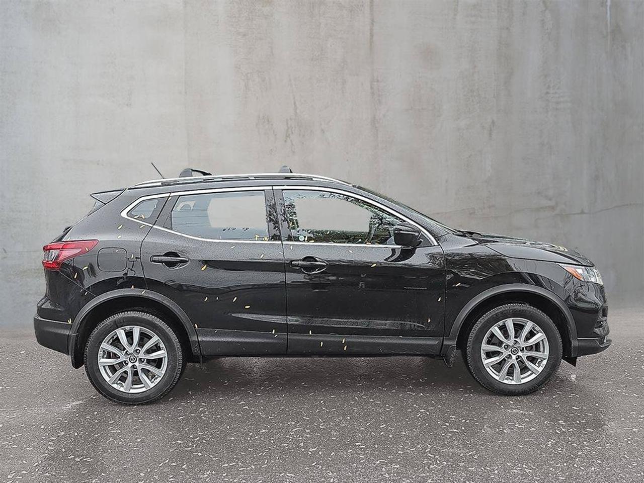 2022 Nissan Qashqai SV | Apple Car Play | Android Auto | Heated Seats | Photo