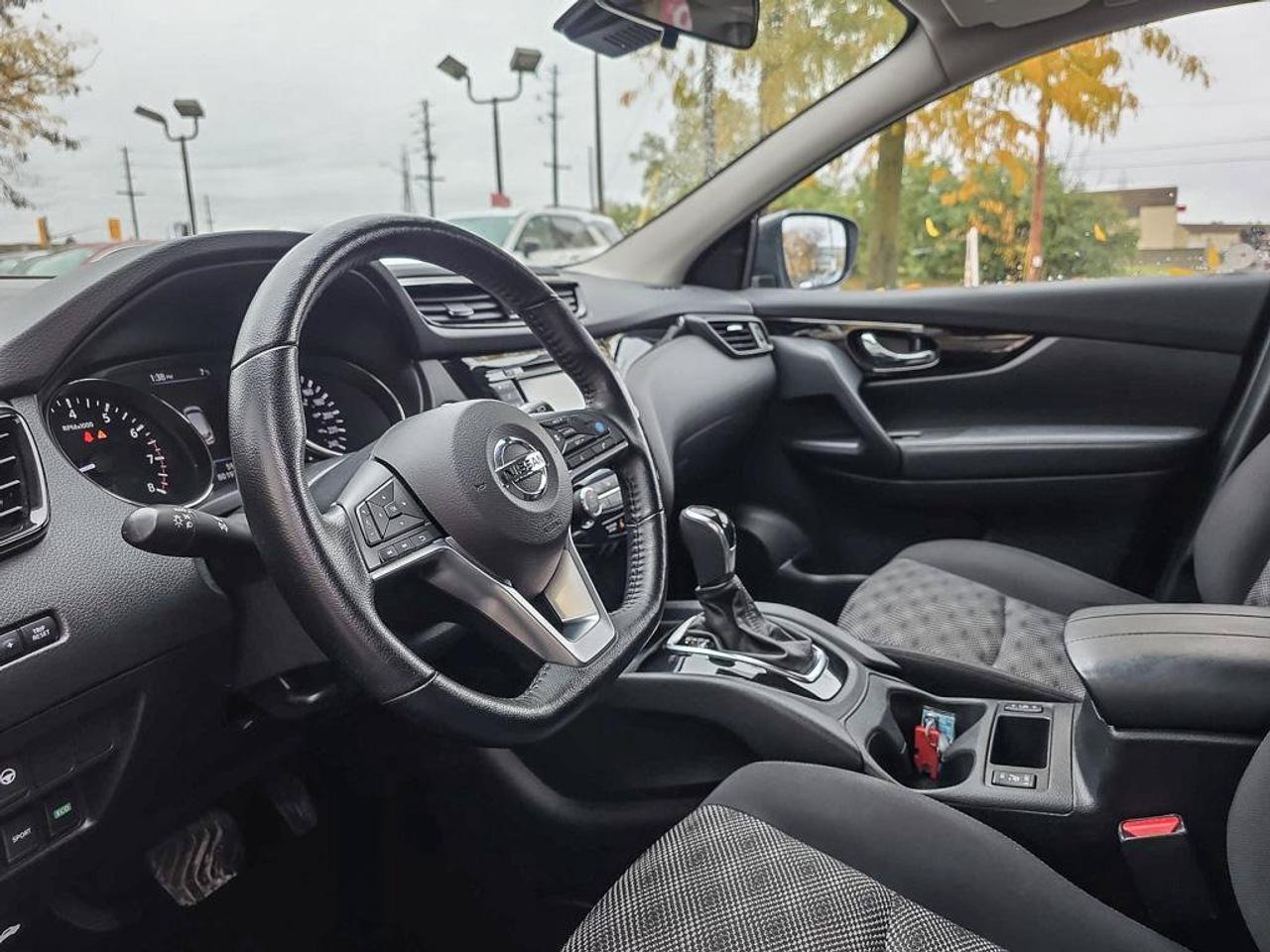 2022 Nissan Qashqai SV | Apple Car Play | Android Auto | Heated Seats | Photo