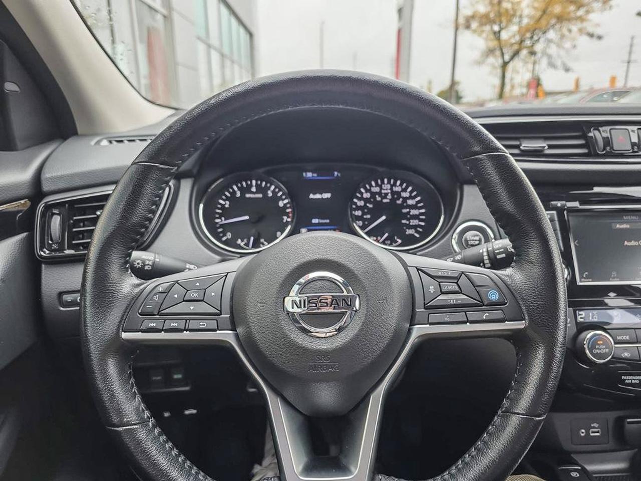 2022 Nissan Qashqai SV | Apple Car Play | Android Auto | Heated Seats | Photo