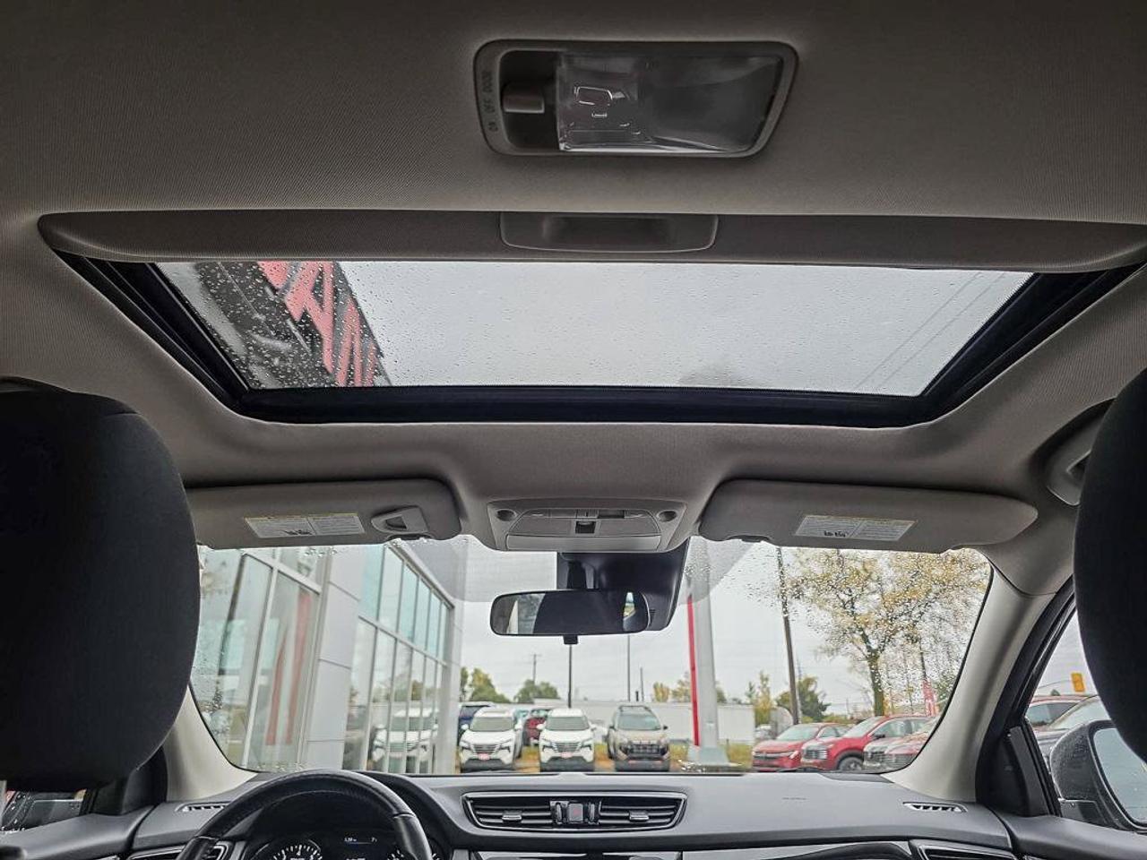 2022 Nissan Qashqai SV | Apple Car Play | Android Auto | Heated Seats | Photo