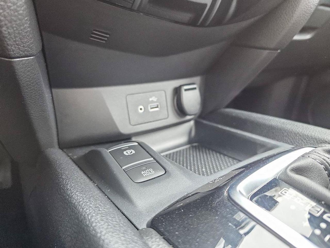 2022 Nissan Qashqai SV | Apple Car Play | Android Auto | Heated Seats | Photo