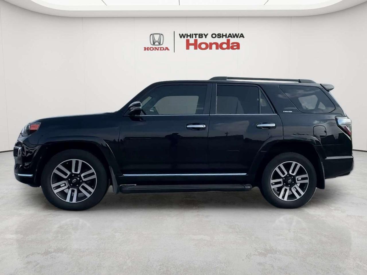 2016 Toyota 4Runner SR5 Photo2