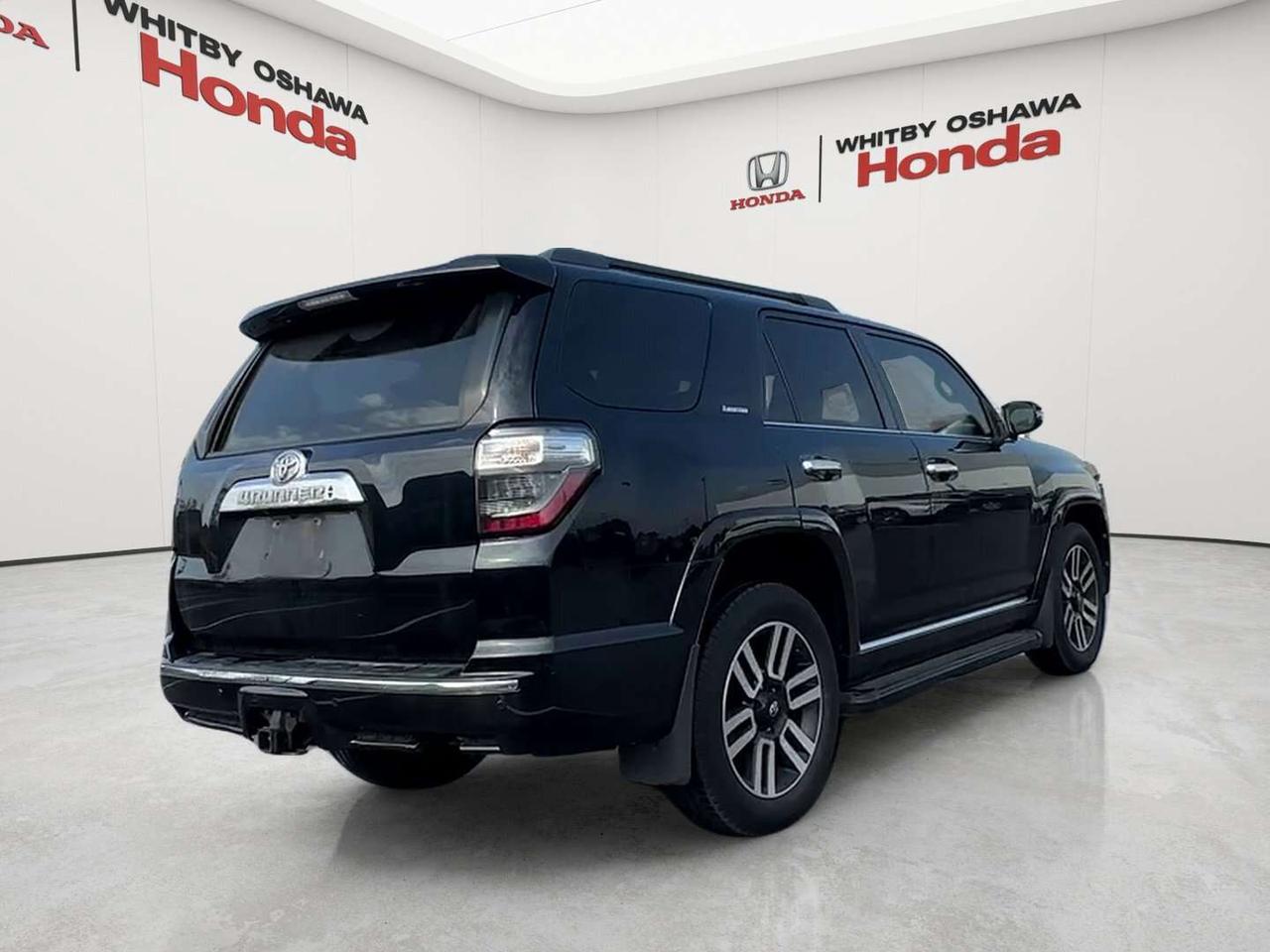 2016 Toyota 4Runner SR5 Photo