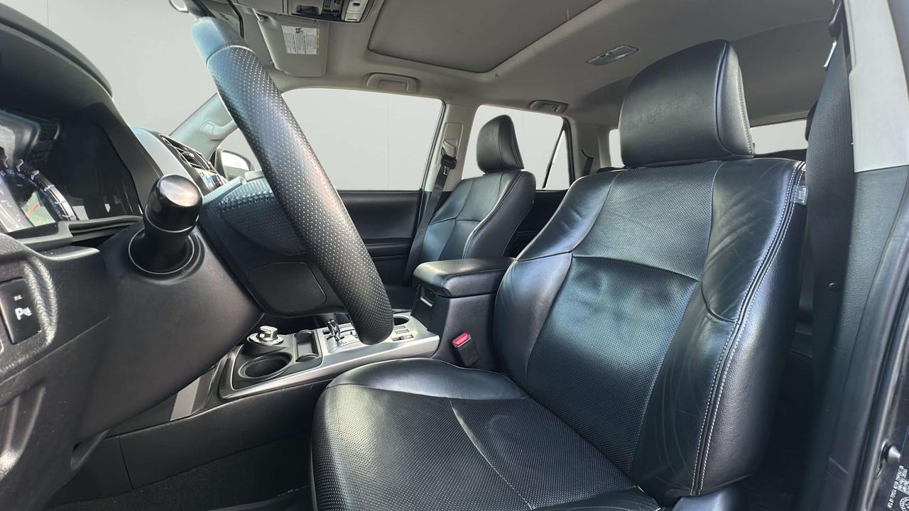 2016 Toyota 4Runner SR5 Photo