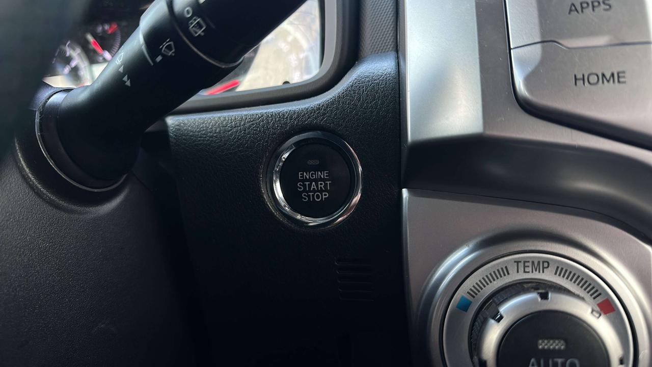 2016 Toyota 4Runner SR5 Photo