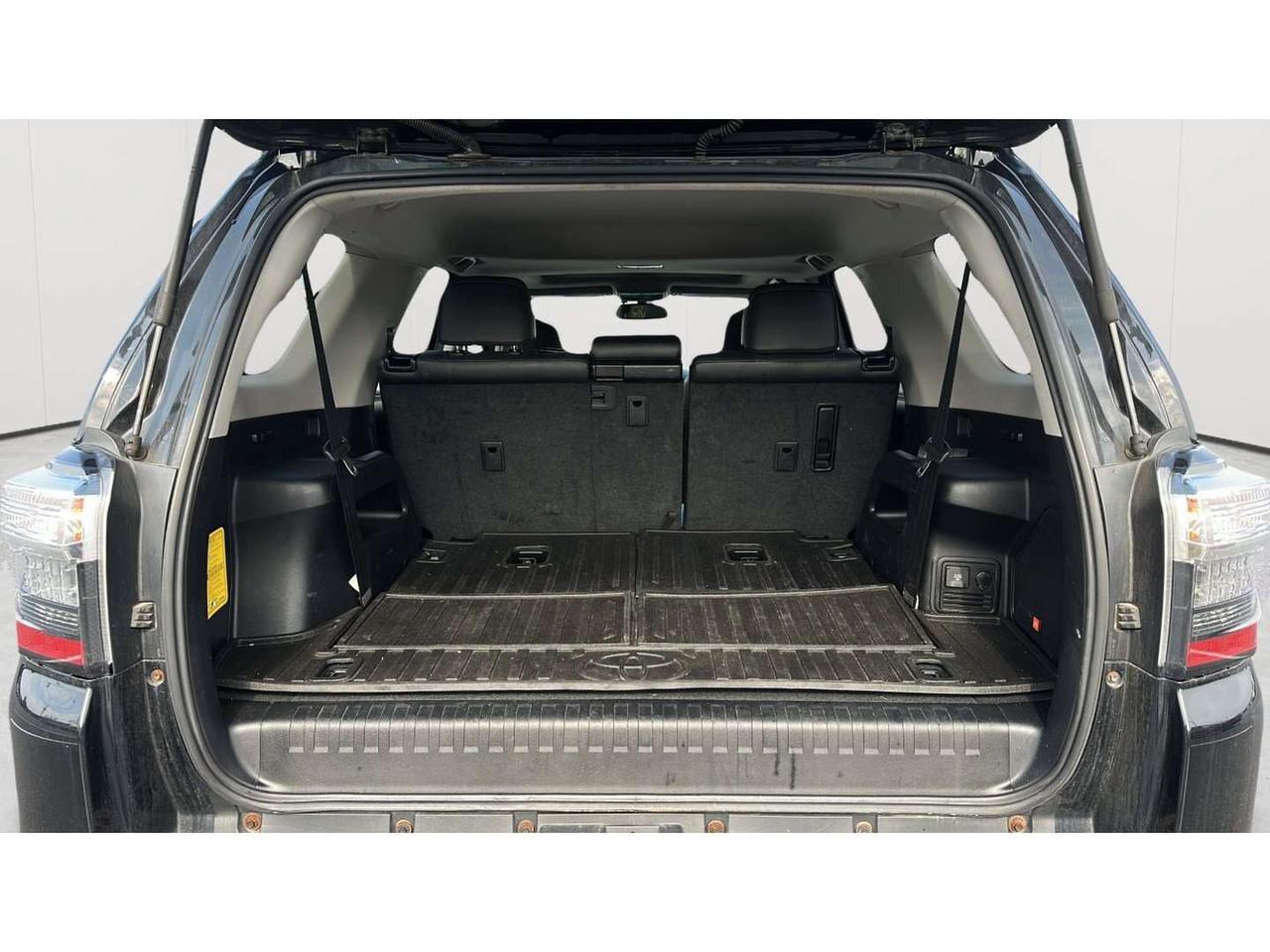 2016 Toyota 4Runner SR5 Photo