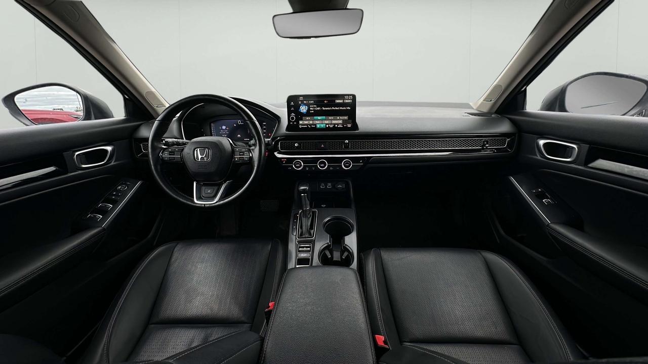 2023 Honda Civic Touring Photo