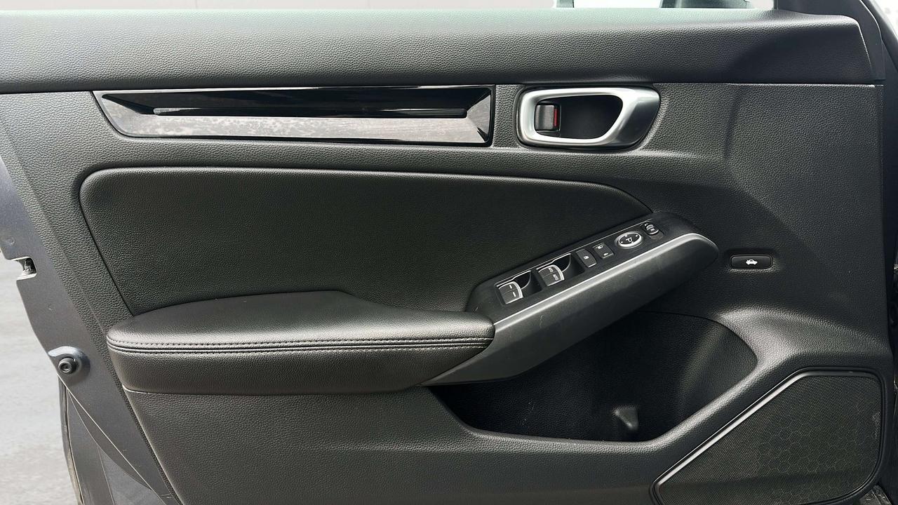2023 Honda Civic Touring Photo