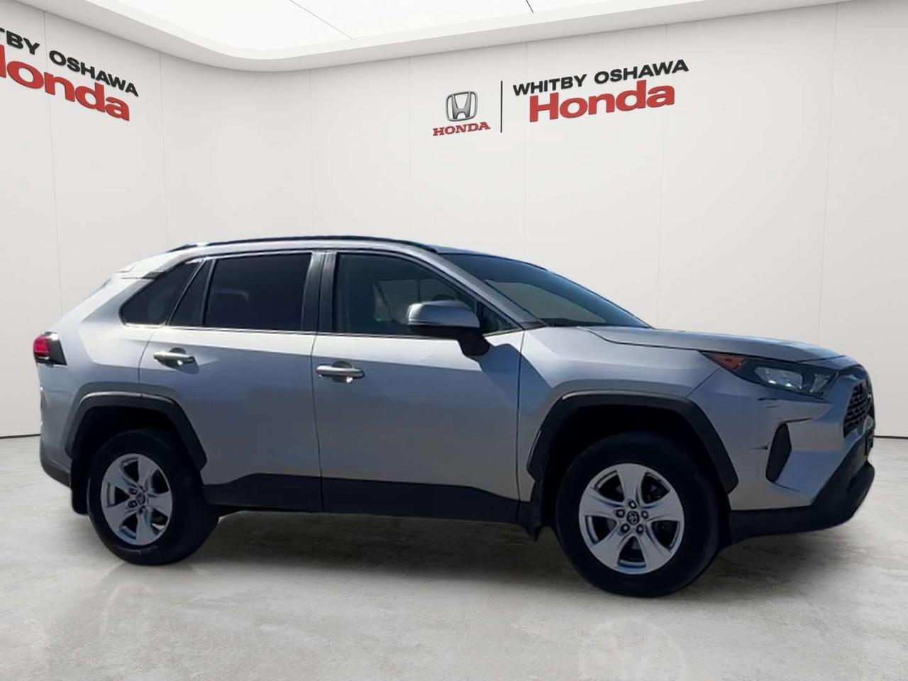 2019 Toyota RAV4 LE Photo