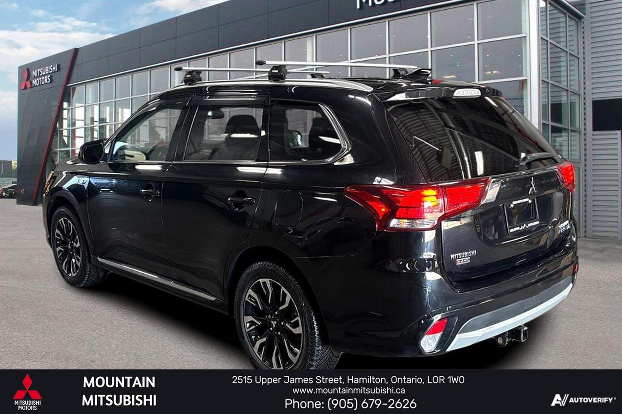 2018 Mitsubishi Outlander PHEV SE Photo