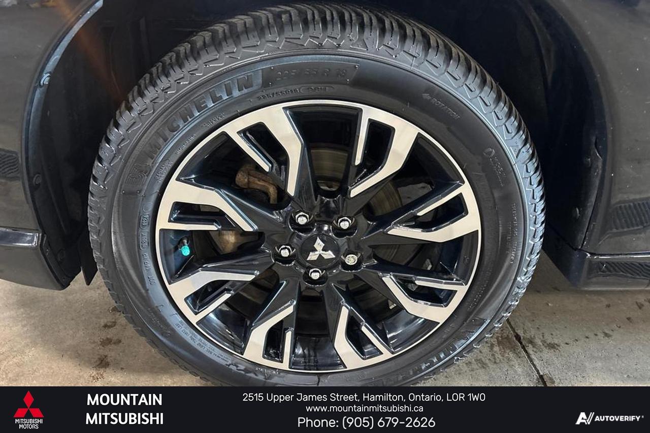 2018 Mitsubishi Outlander PHEV SE Photo