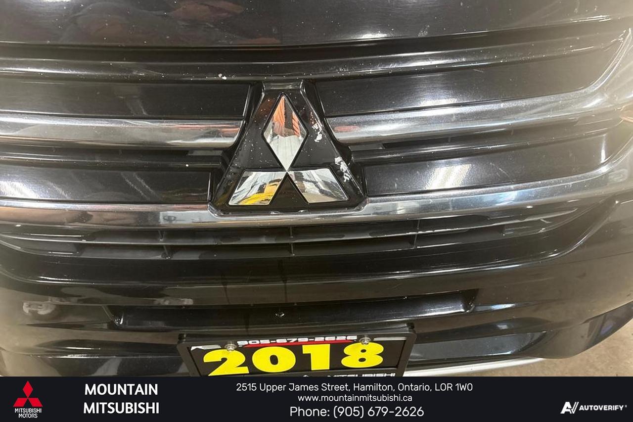 2018 Mitsubishi Outlander PHEV SE Photo
