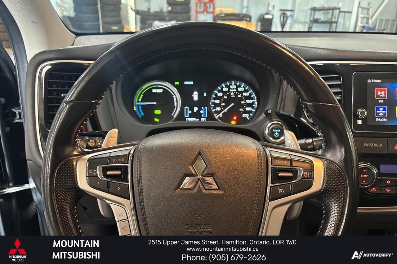 2018 Mitsubishi Outlander PHEV SE Photo