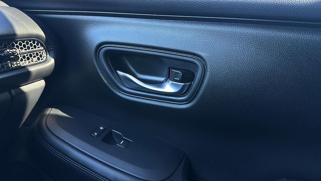 2023 Honda HR-V LX Photo