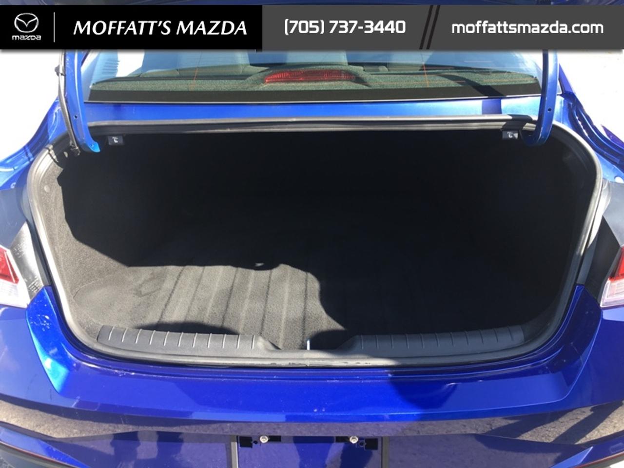 2023 Hyundai Elantra Preferred w/Sun and Tech Photo