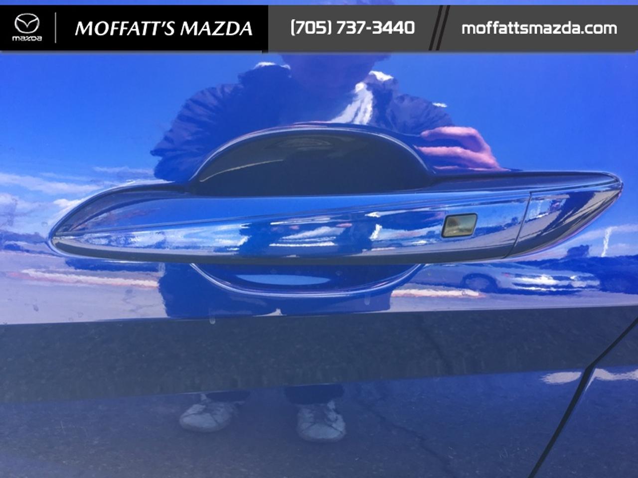 2023 Hyundai Elantra Preferred w/Sun and Tech Photo