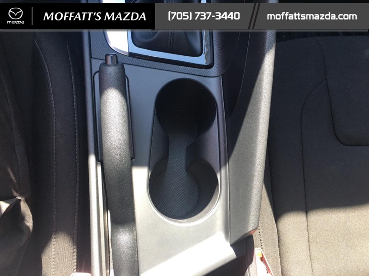 2023 Hyundai Elantra Preferred w/Sun and Tech Photo