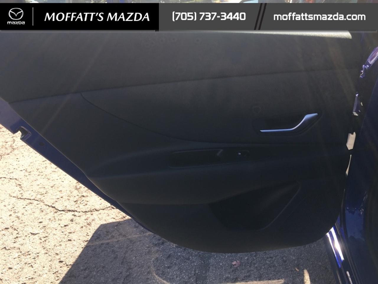2023 Hyundai Elantra Preferred w/Sun and Tech Photo