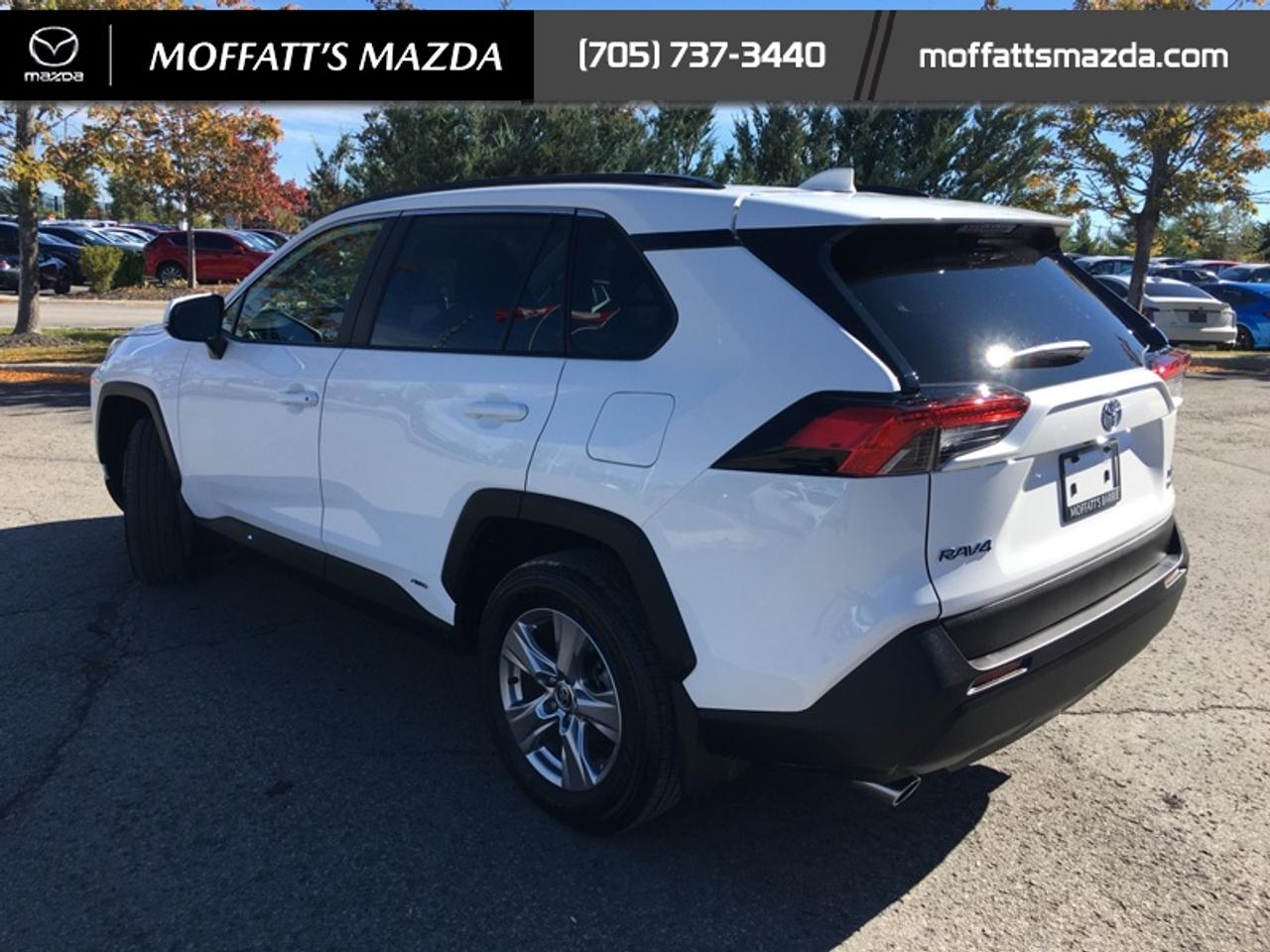 2025 Toyota RAV4 Hybrid XLE Photo2