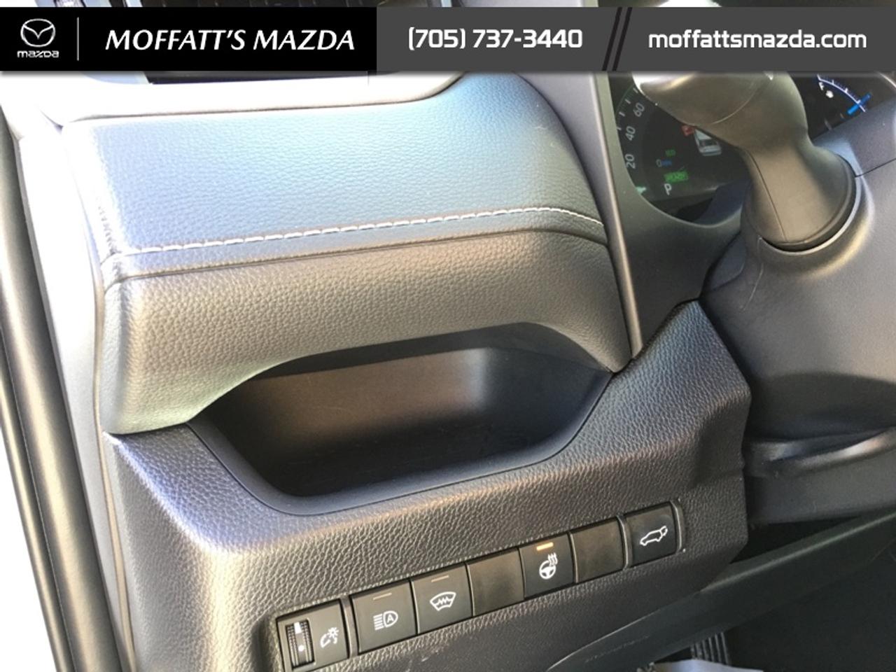 2025 Toyota RAV4 Hybrid XLE Photo