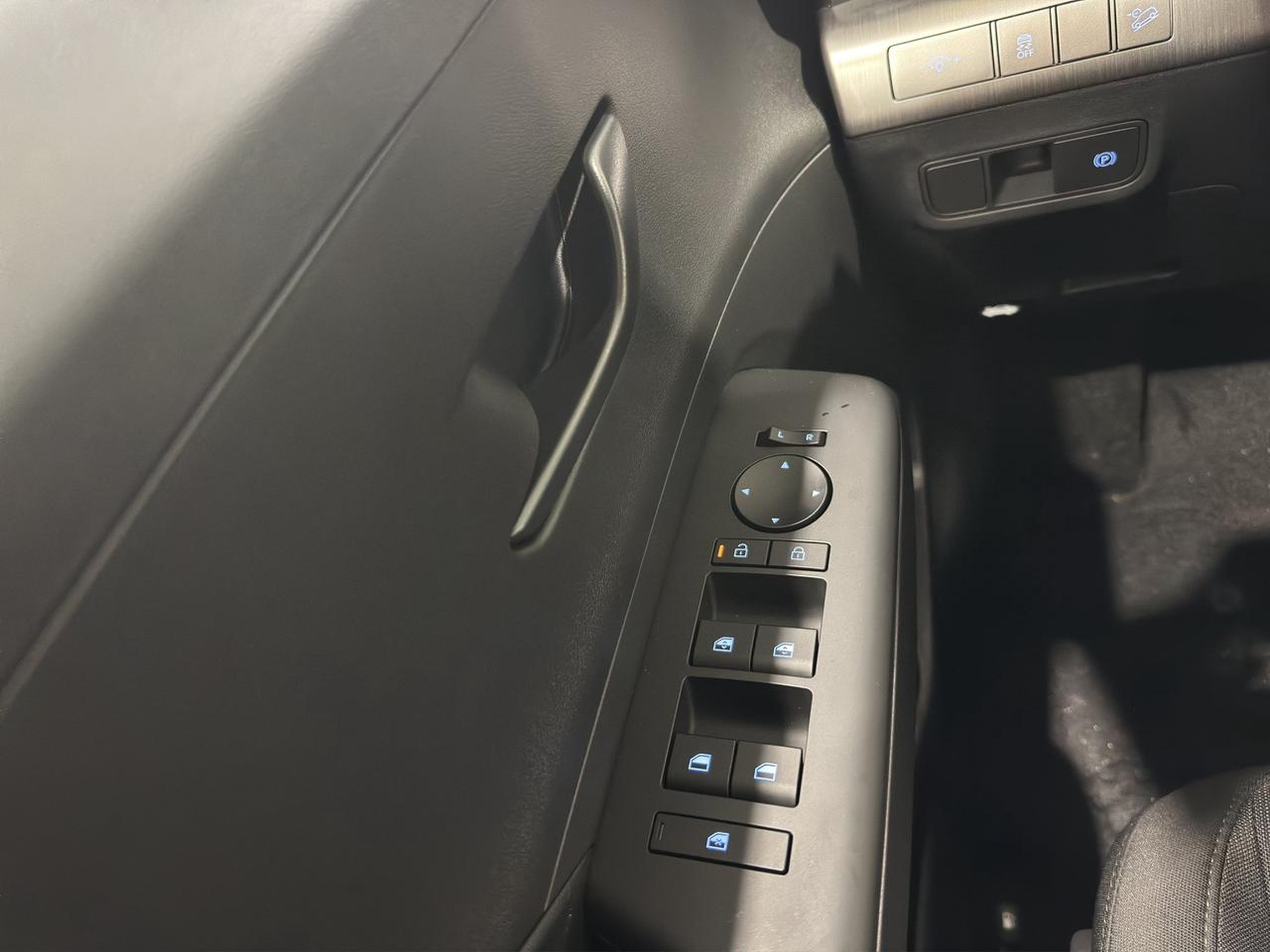2027 Hyundai KONA Preferred Photo