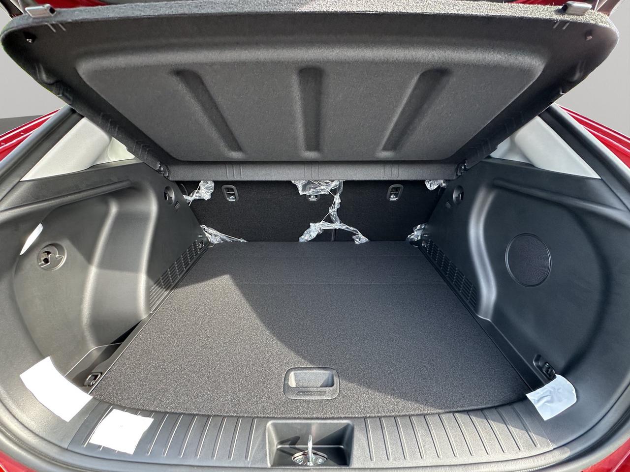 2027 Hyundai KONA LUXURY Photo