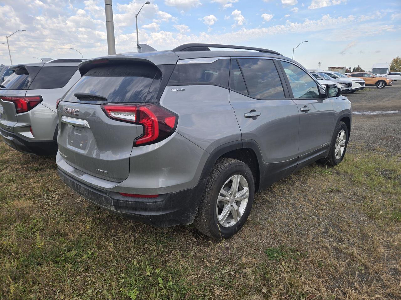 2024 GMC Terrain SLE Photo