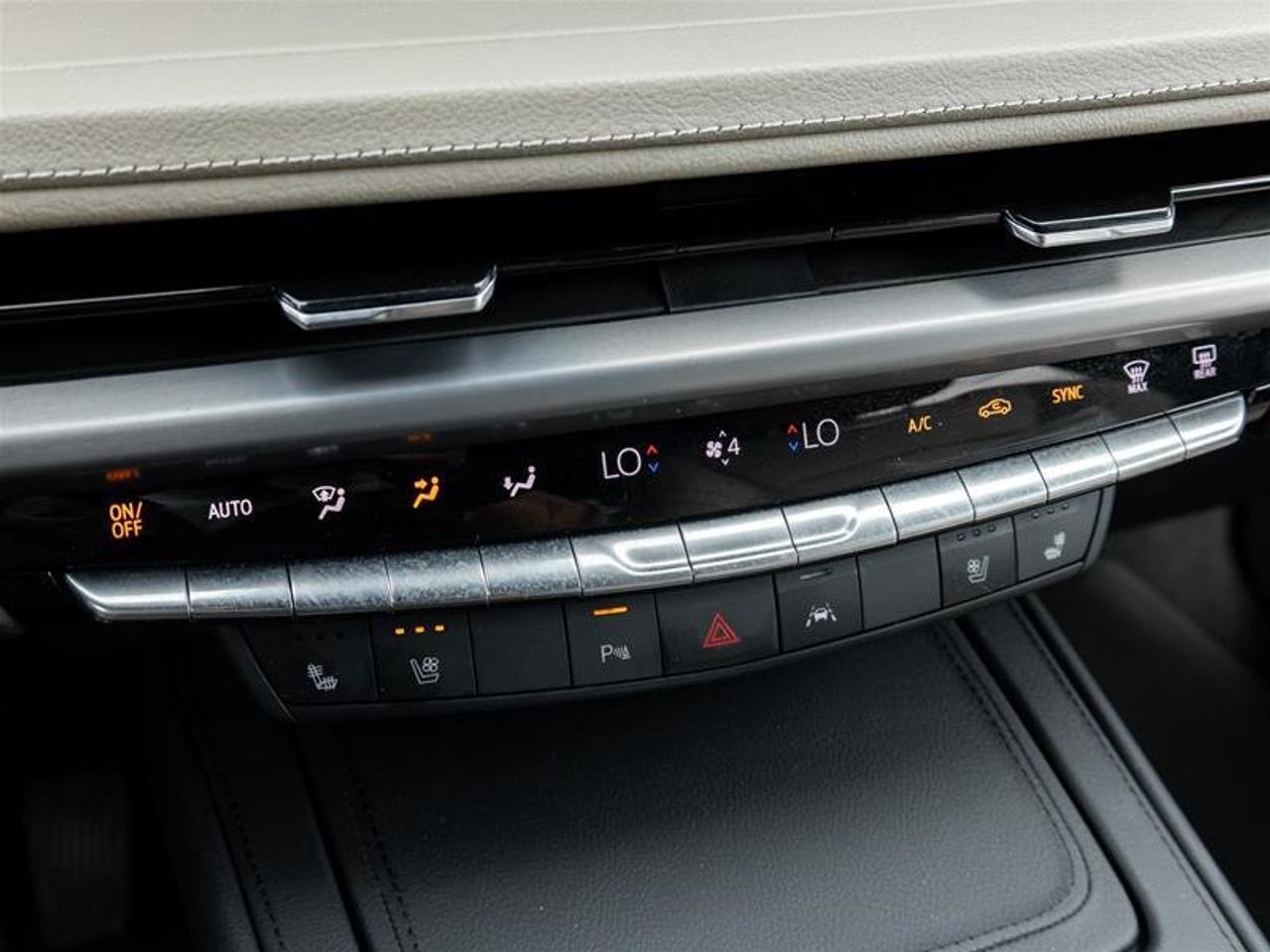 2024 Cadillac XT4 AWD 4dr Premium Luxury Photo