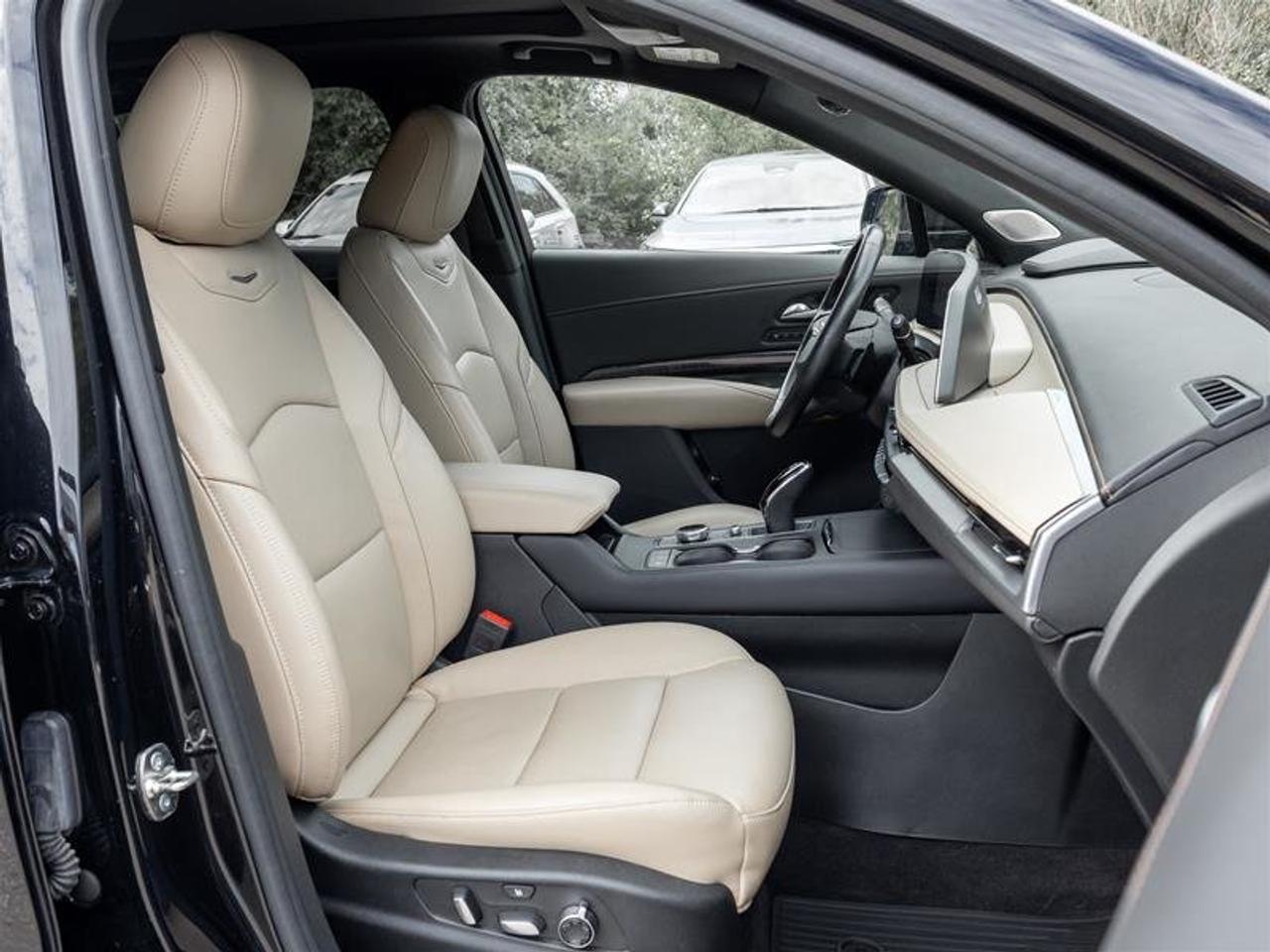 2024 Cadillac XT4 AWD 4dr Premium Luxury Photo