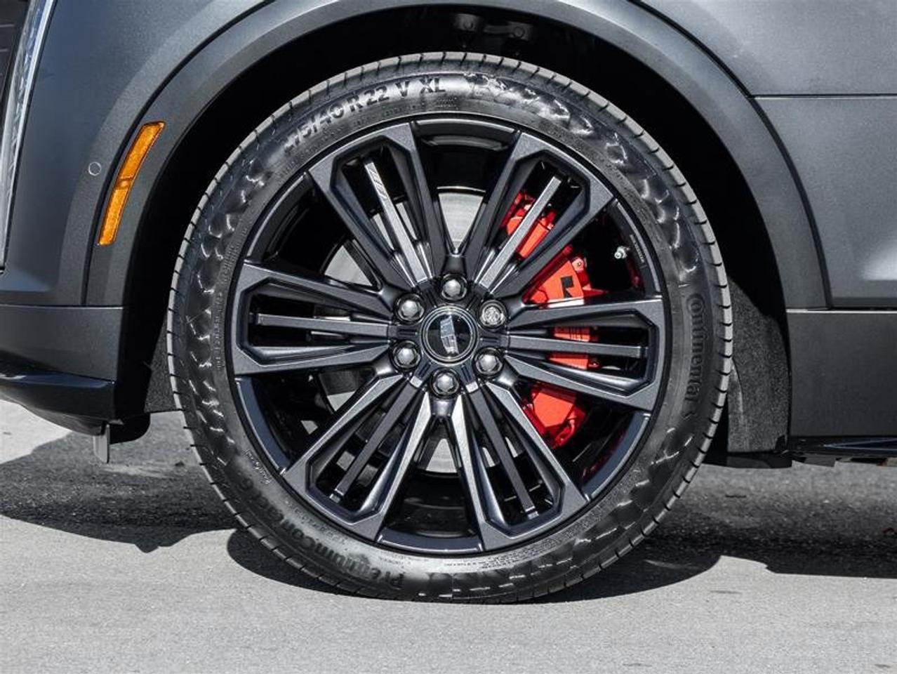 2027 Cadillac LYRIQ-V V Photo