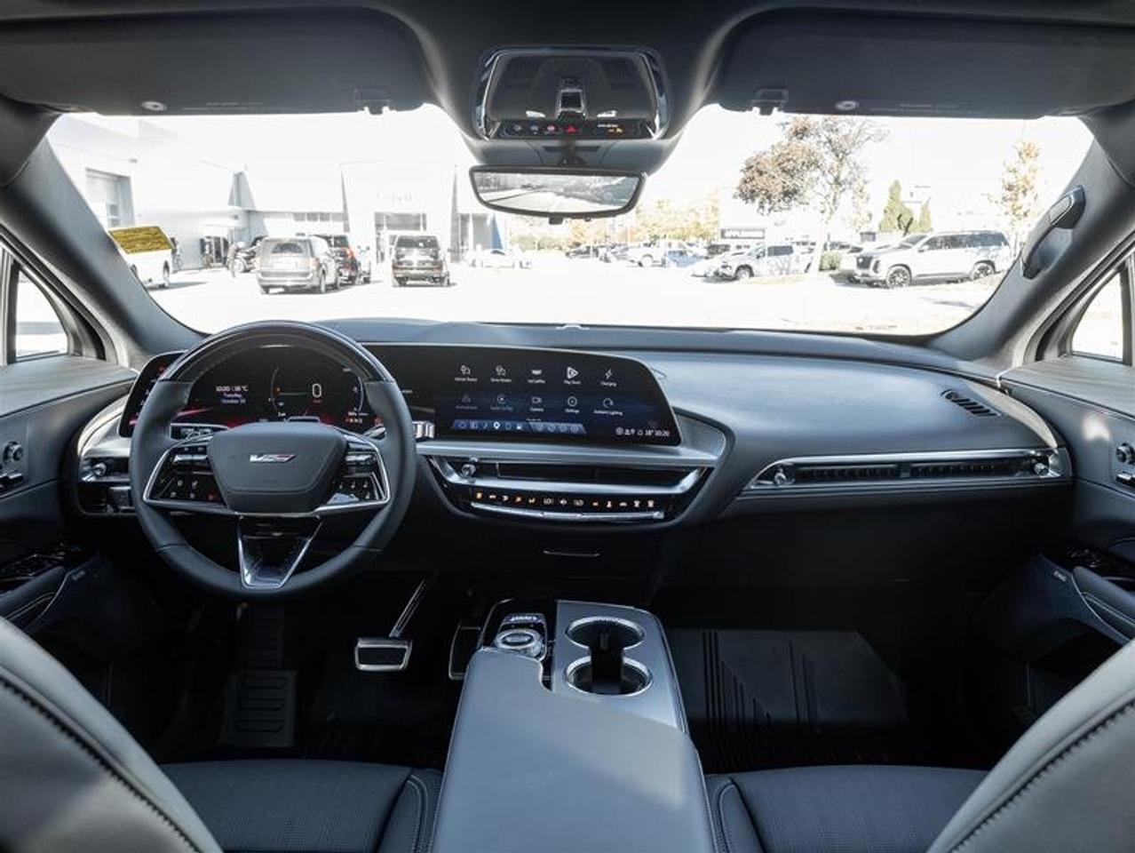 2027 Cadillac LYRIQ-V V Photo