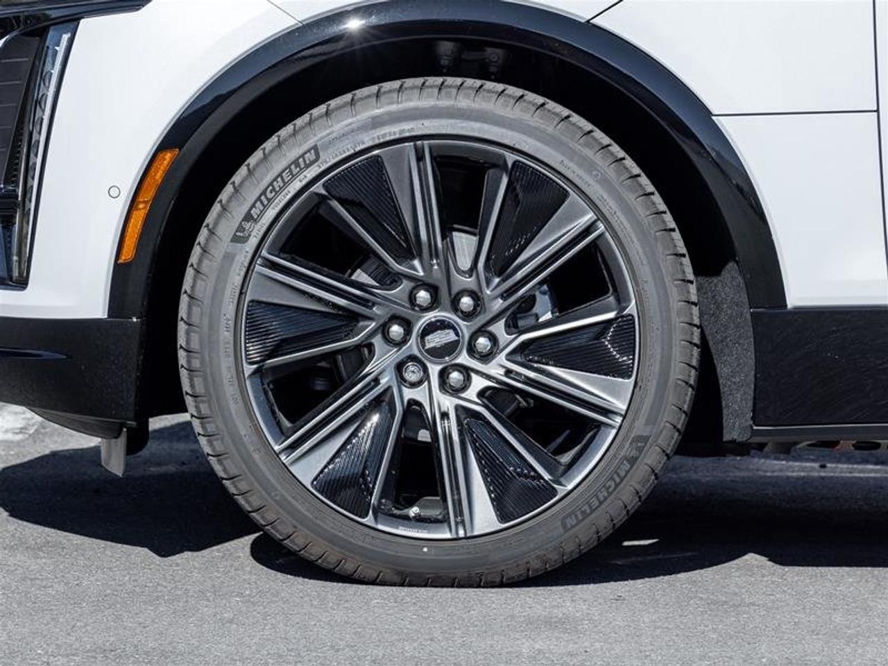 2027 Cadillac LYRIQ Signature Sport Photo