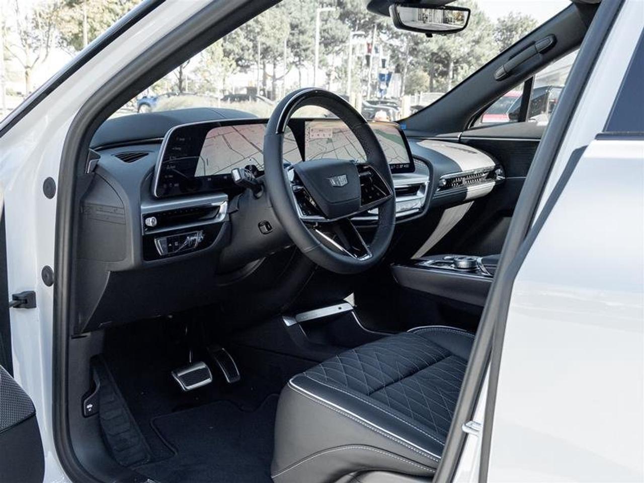2027 Cadillac LYRIQ Signature Sport Photo