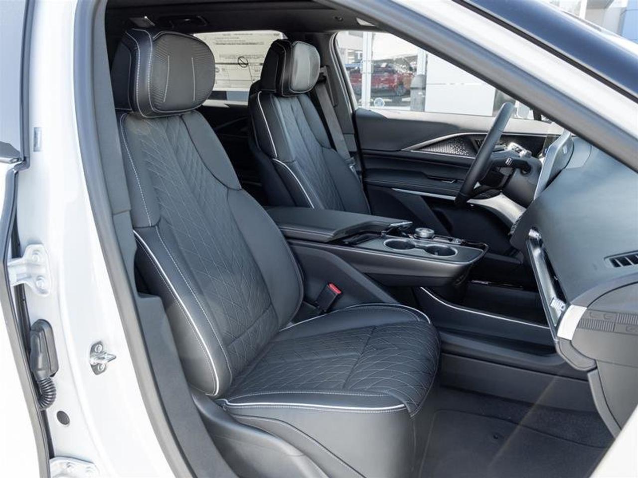 2027 Cadillac LYRIQ Signature Sport Photo