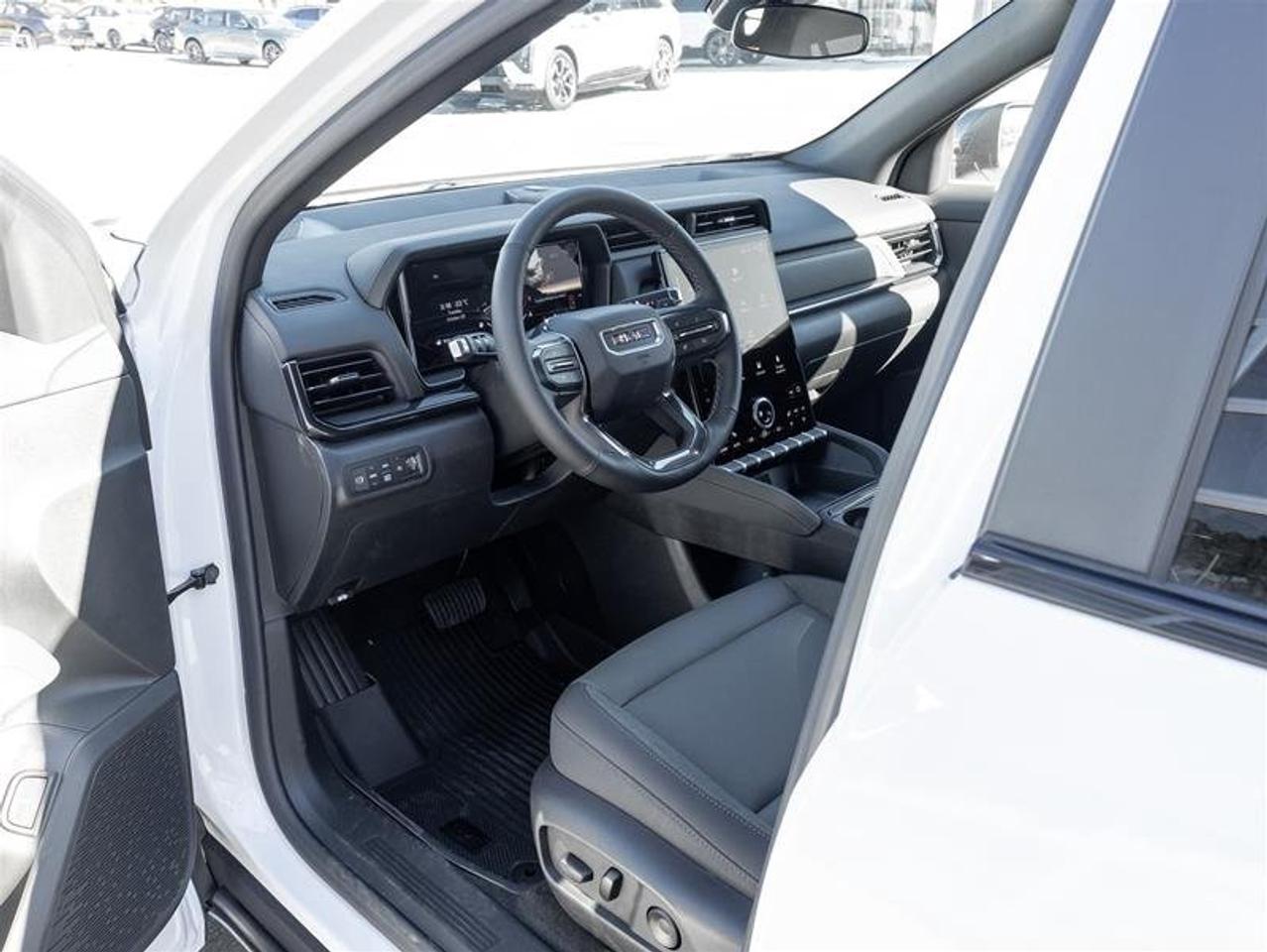 2027 GMC Terrain AT4 Photo