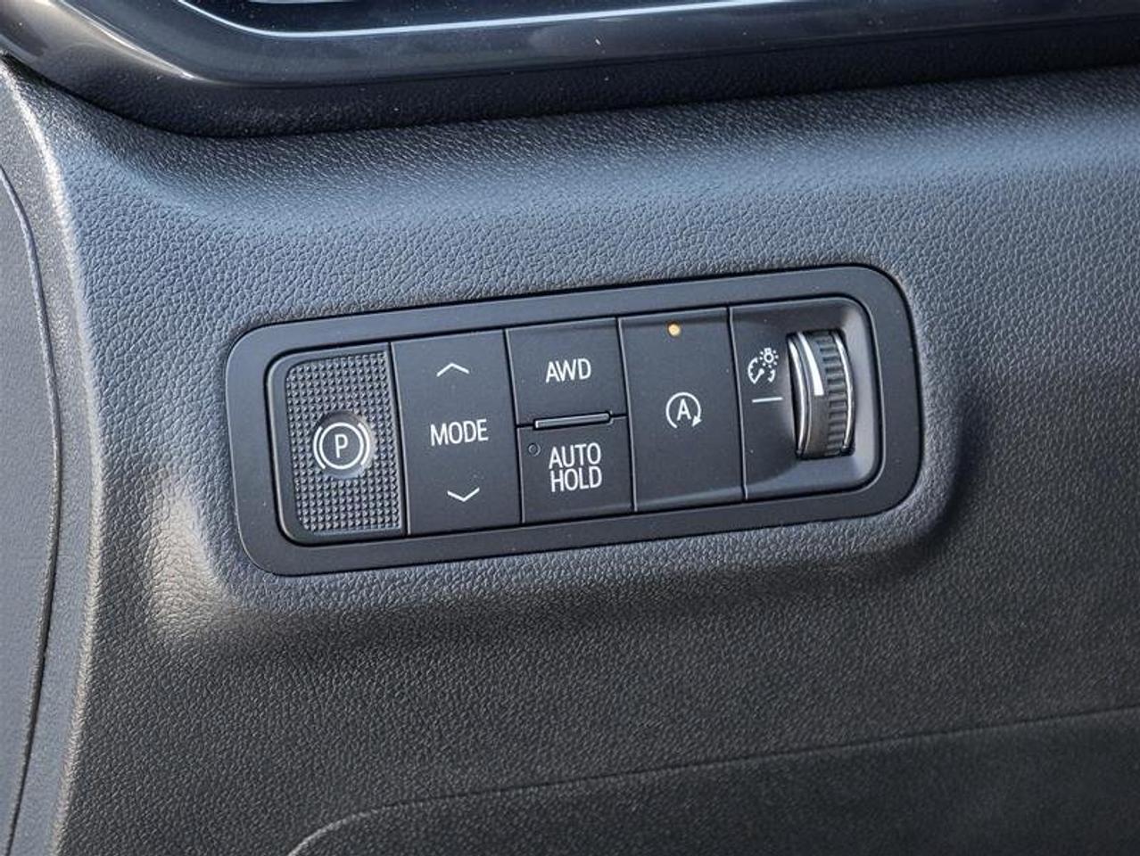 2027 GMC Terrain AT4 Photo