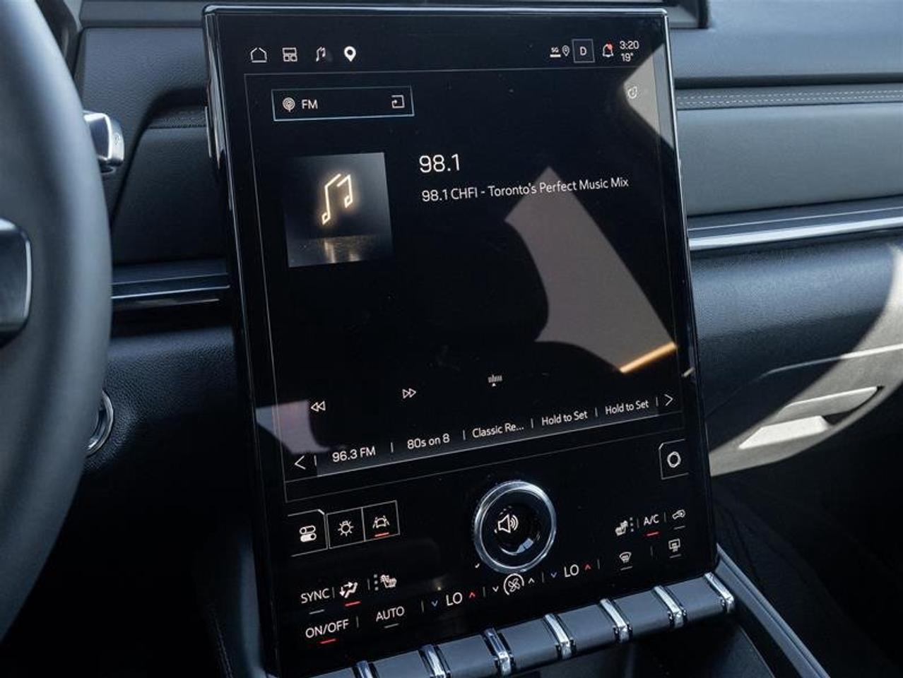 2027 GMC Terrain AT4 Photo