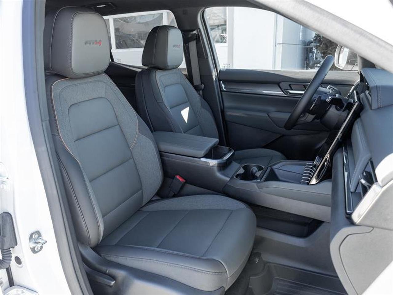 2027 GMC Terrain AT4 Photo