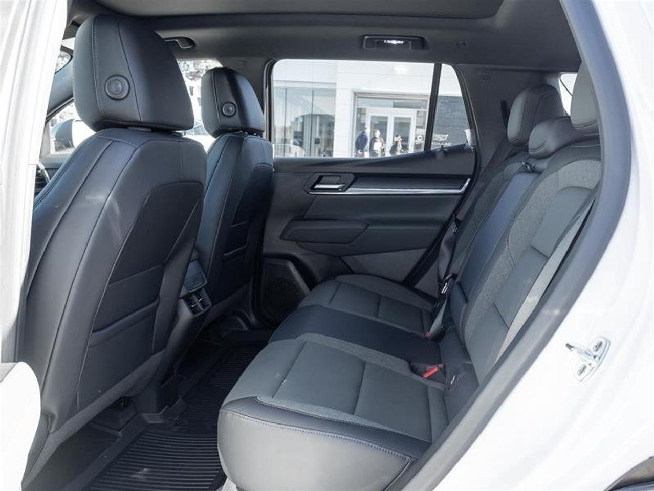 2027 GMC Terrain AT4 Photo