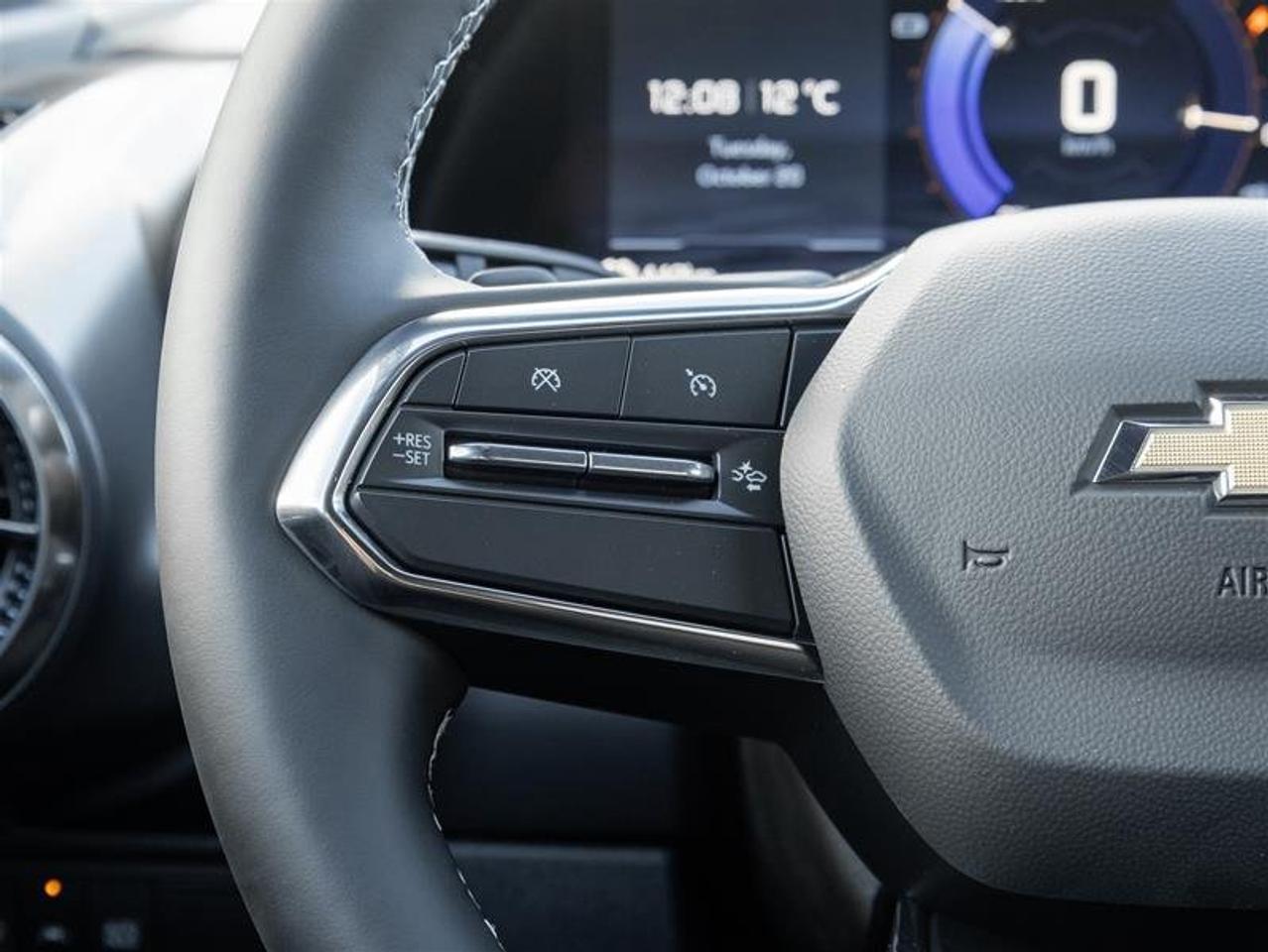2027 Chevrolet Equinox EV LT1 Photo