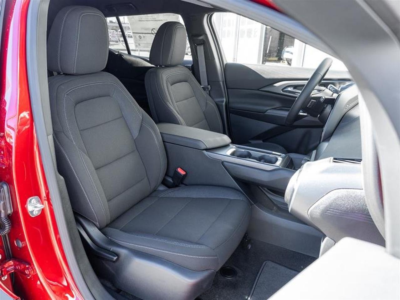 2027 Chevrolet Equinox EV LT1 Photo