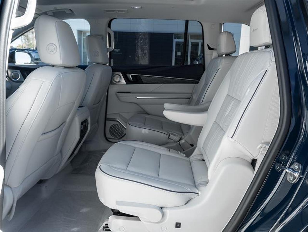 2027 Buick Enclave Avenir Photo