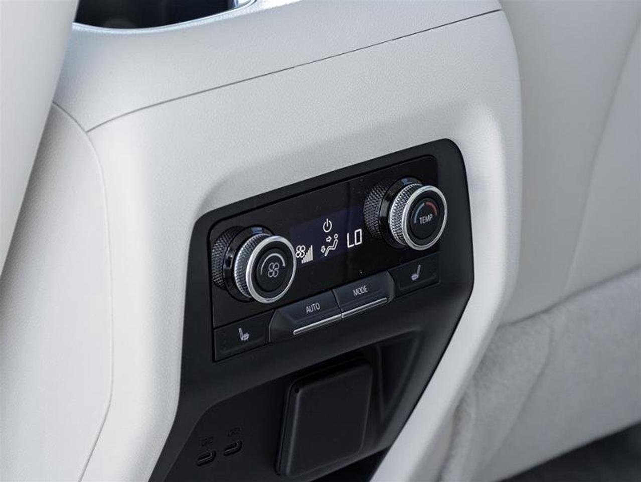 2027 Buick Enclave Avenir Photo