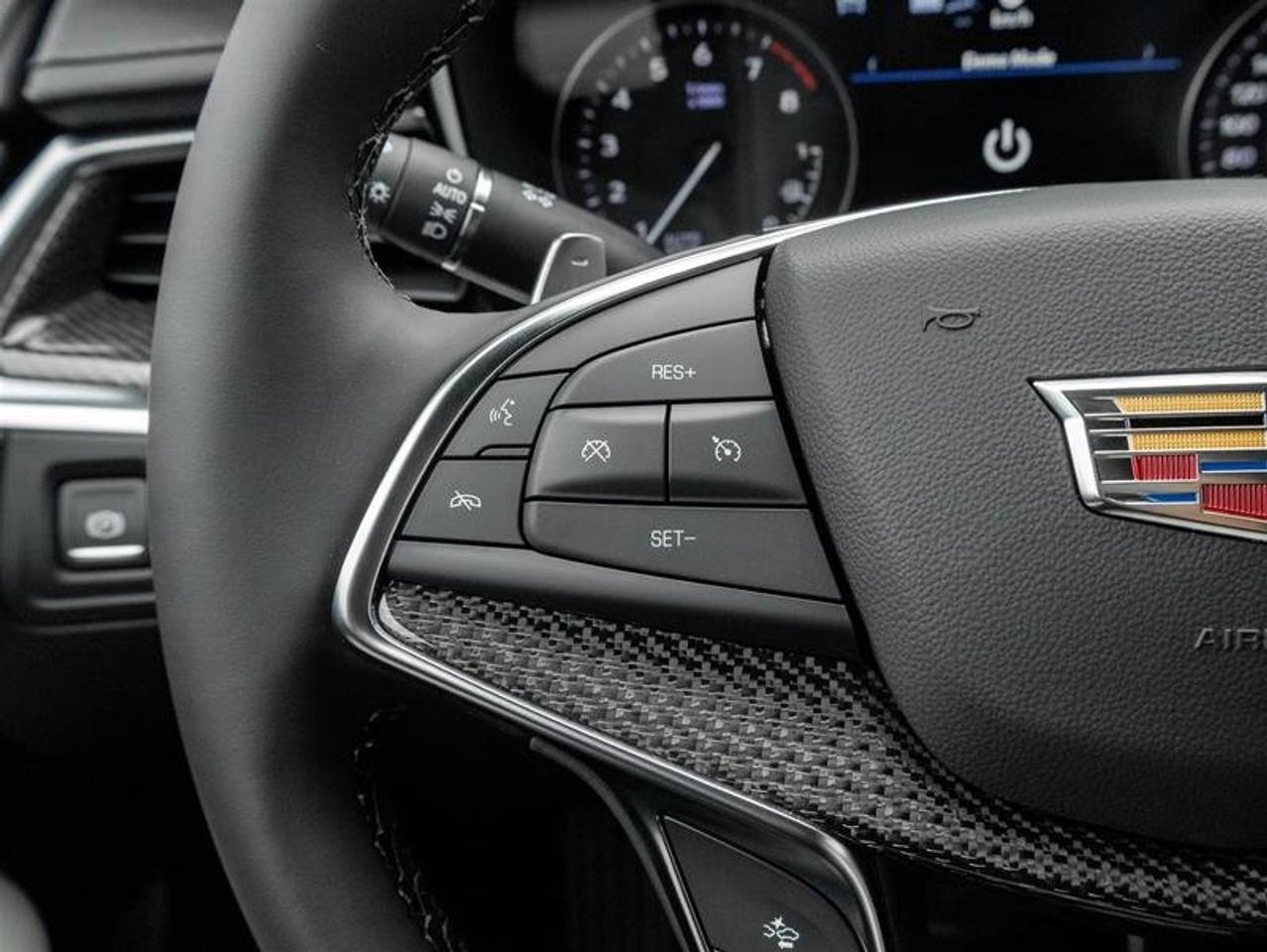 2026 Cadillac XT5 Sport Photo