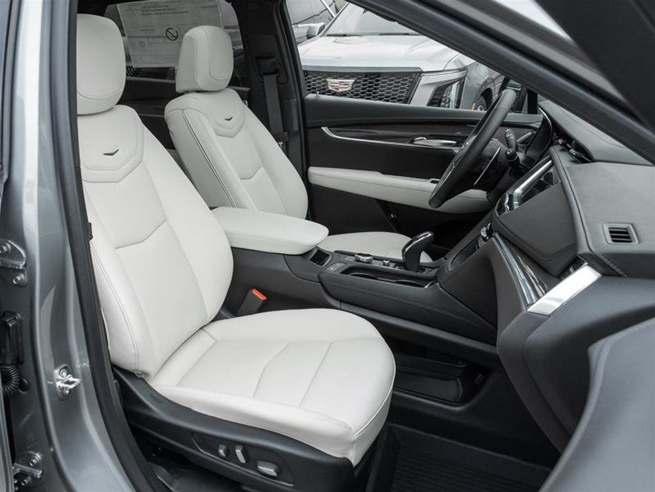 2026 Cadillac XT5 Sport Photo