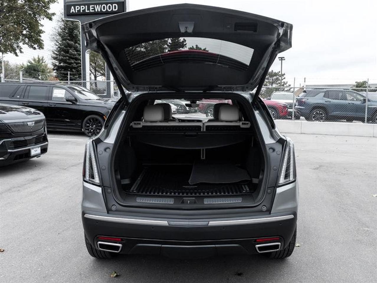 2026 Cadillac XT5 Sport Photo
